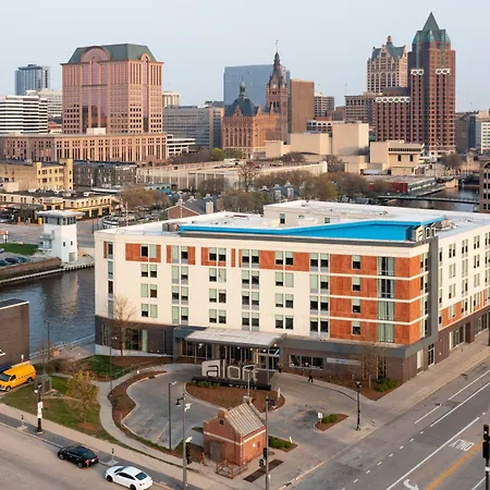 Aloft By Marriott Milwaukee Downtown-2