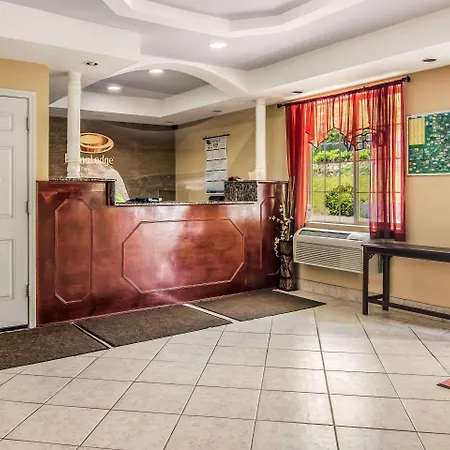 Econo Lodge Hotel Bradford-2