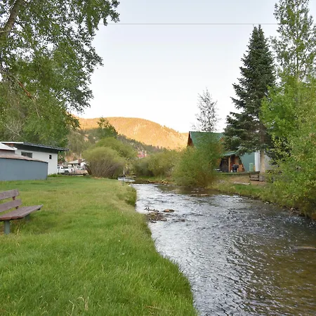 Alpine Lodge Red River-2