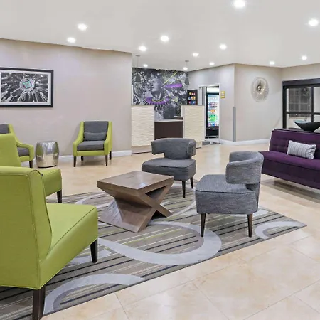 La Quinta By Wyndham Ada-3