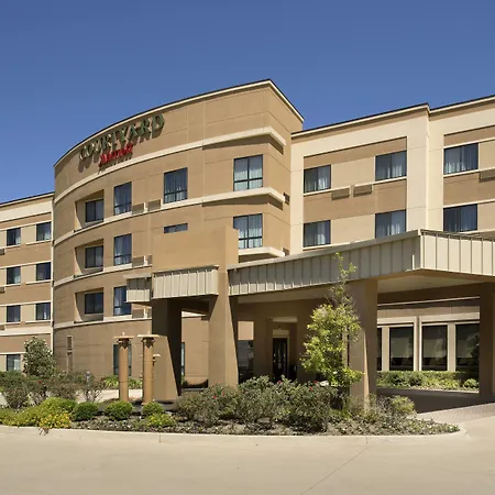 Courtyard By Marriott Tyler-3