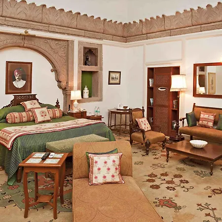 Welcomheritage Bal Samand Lake Palace-2