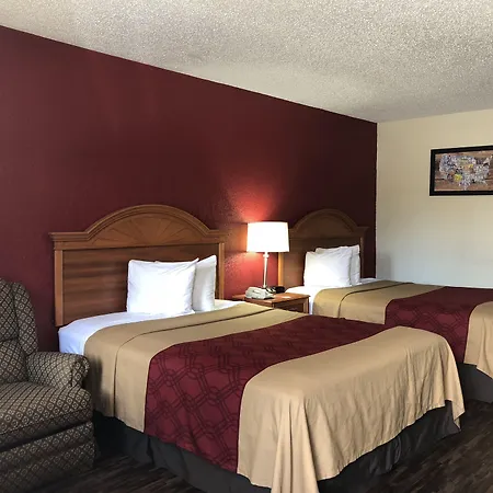 Econo Lodge Pine Bluff-3