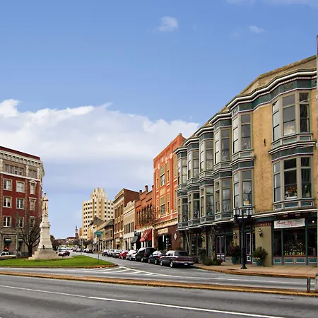 Microtel Inn & Suites By Wyndham Macon-2