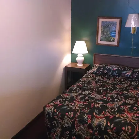 The Atomic Blue Motor-Inn-2