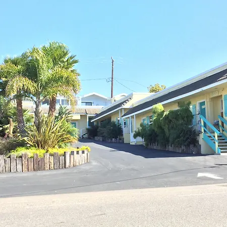 Beach Bungalow Inn And Suites-2