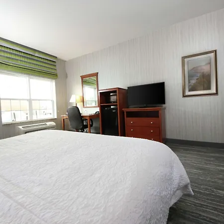 Hampton Inn Ellsworth-3