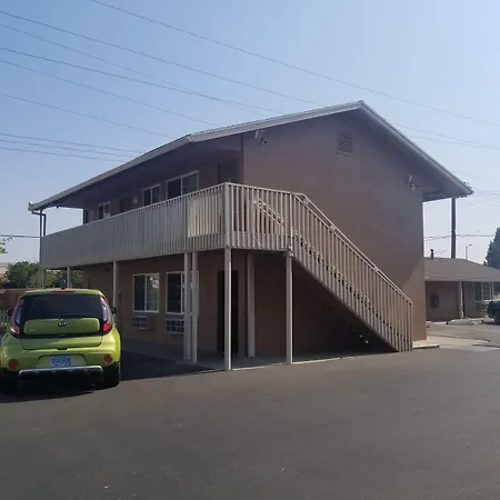 Buckboard Motel-3