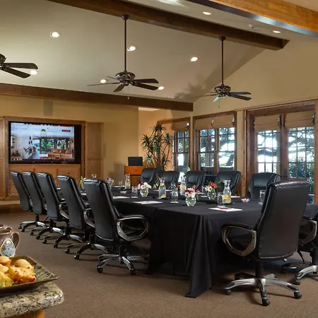 Inn On Lake Granbury A Boutique Hotel-2