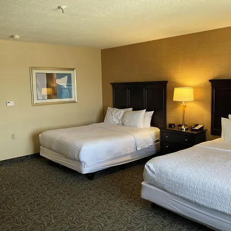 Hampton Inn & Suites Carlsbad-2