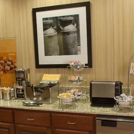 Hampton Inn - Burlington-2