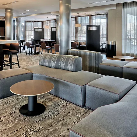 Courtyard By Marriott York-3