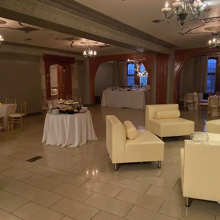 The Tudor Arms Hotel Cleveland - A Doubletree By Hilton-3