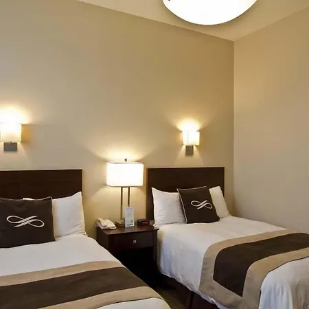 Pointe Plaza Hotel (Adults Only)-2
