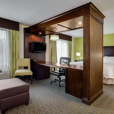 Hampton Inn Ozark-2