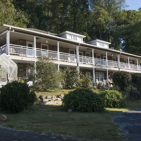 Calhoun House Inn & Suites-3