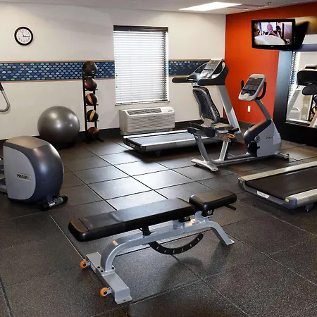 Hampton Inn & Suites Fargo Medical Center-3