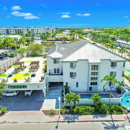 Naples Park Central Hotel-3