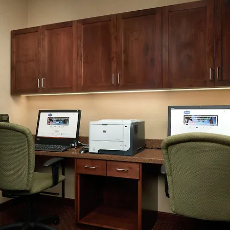 Hampton Inn And Suites Salem-2