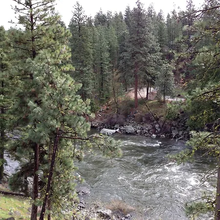 Alpine Rivers Inn-3