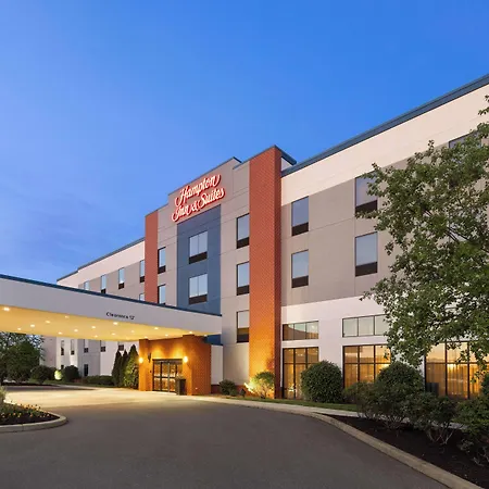 Hampton Inn & Suites Harrisburg-3