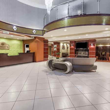 La Quinta Inn & Suites By Wyndham Tulsa Midtown-2