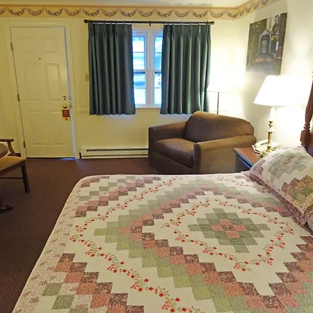 Amish Country Motel-2