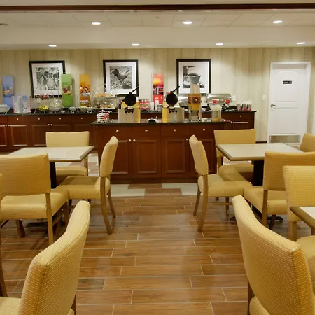 Hampton Inn Bangor-2