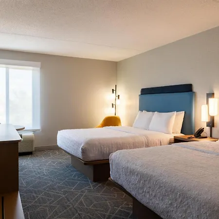 Hampton Inn Portsmouth Central-2