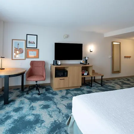 Hampton Inn Presque Isle-2