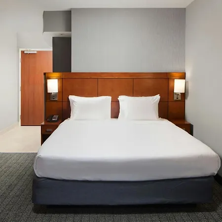 Courtyard By Marriott Waldorf-3