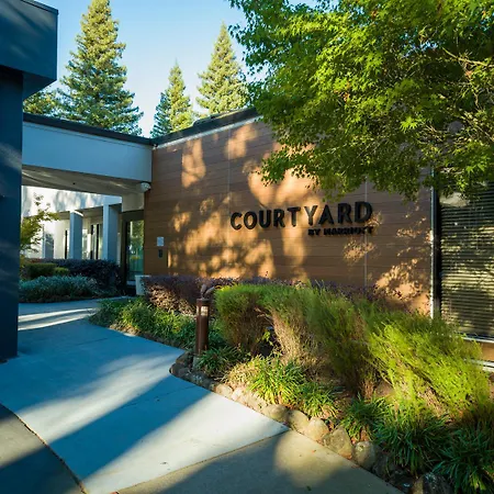 Courtyard Sacramento Airport Natomas-2