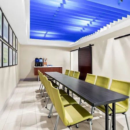 Holiday Inn Express And Suites Hotel - Pauls Valley By Ihg-2