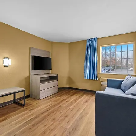 Mainstay Suites Charlotte - Executive Park-2