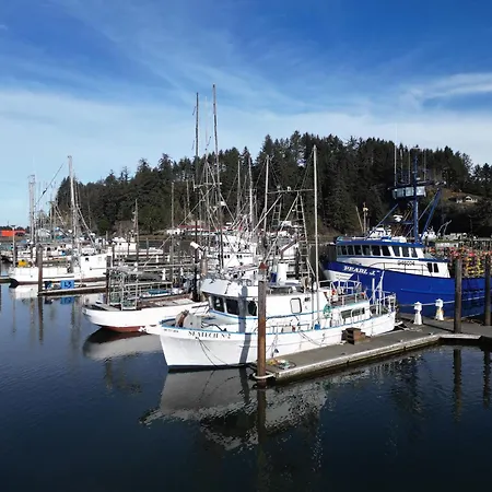 Winchester Bay Inn-2