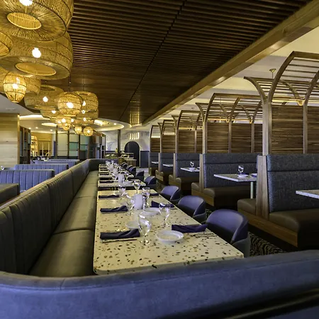 Hallmark Resort - Newport-2