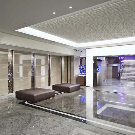 Check Inn Select Taichung Dadun-3