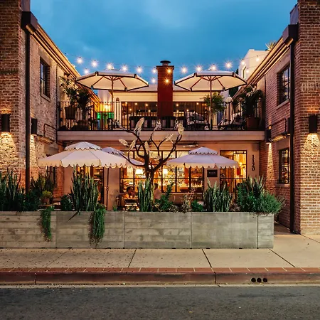 Granada Hotel & Bistro-2