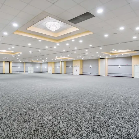 Aspire Hotel And Suites-2