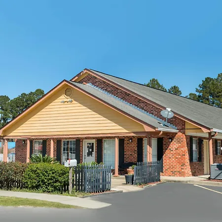 Travelodge By Wyndham Santee-3