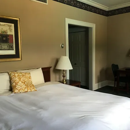The Bertram Inn At Glenmoor-3