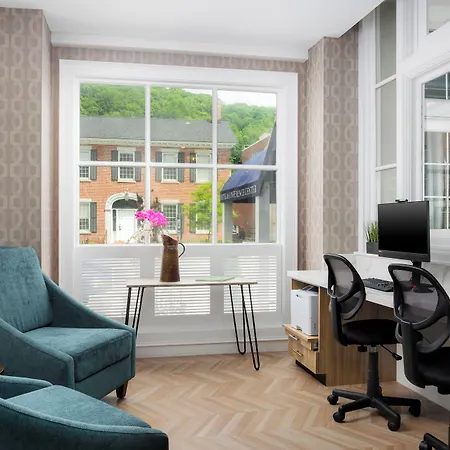 Capitol Plaza Hotel Montpelier Tapestry Collection By Hilton-3