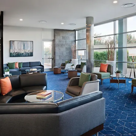 Courtyard By Marriott San Jose North/ Silicon Valley-3
