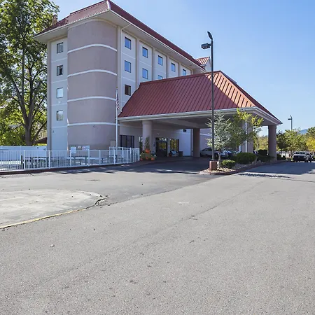River Bend Inn - Pigeon Forge-2