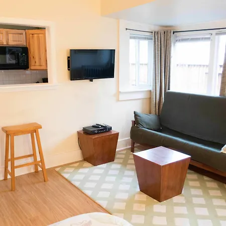 Sauerdough Lodging-3