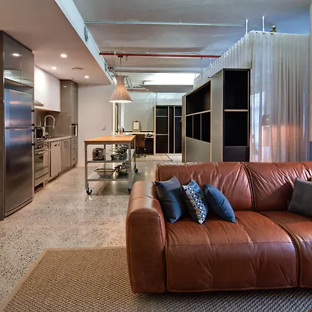 Zara Tower - Luxury Suites And Apartments-2