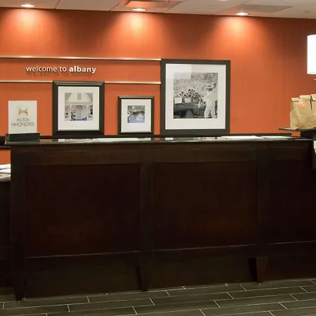 Hampton Inn & Suites Albany At Albany Mall-3