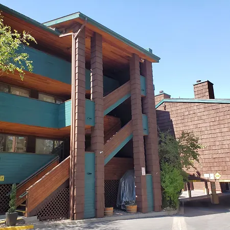 Getaways At Snow Lake Lodge-3