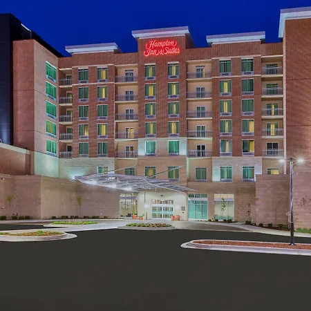 Hampton Inn & Suites Owensboro Downtown Waterfront-3