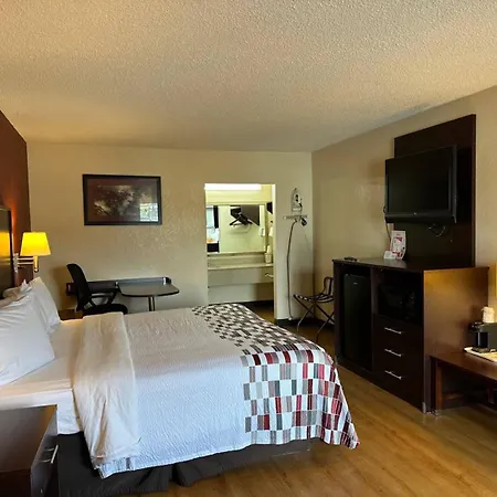 Red Roof Inn Fredericksburg South-2